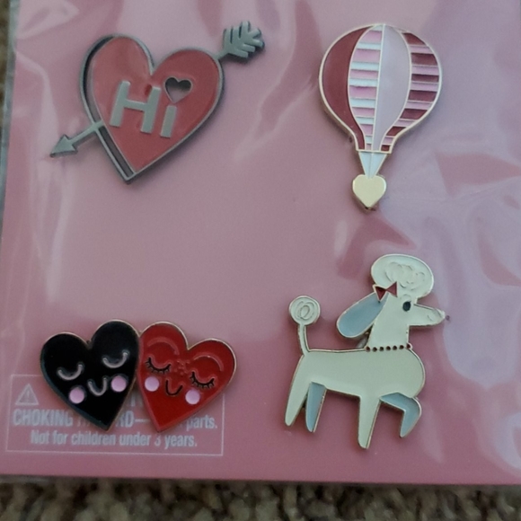 Heart pin🎁💝🏷 - Picture 2 of 7
